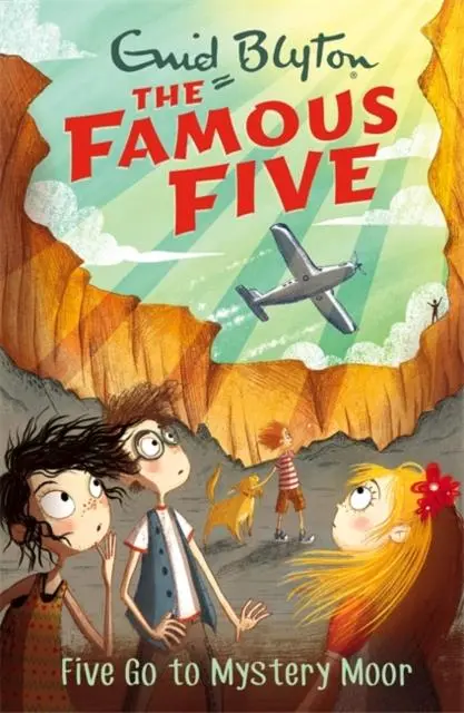 Famous Five: Five Go To Mystery Moor : Book 13 1
