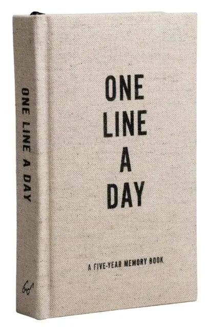 Canvas One Line A Day: A Five-Year Memory Journal By Chronicle Books 1